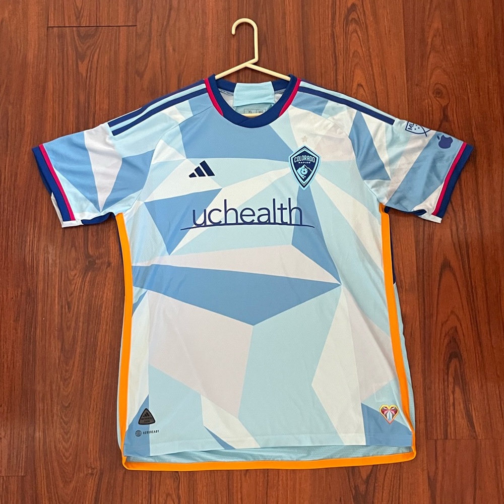 Men’s Colorado Rapids Jersey size XL